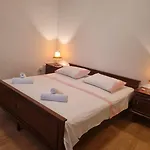 Zora Διαμέρισμα Supetar